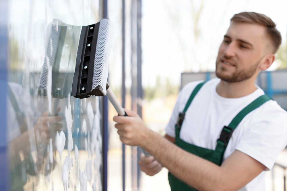 Hire the Top Window Cleaning Company in San Diego for Sparkling Clean Windows